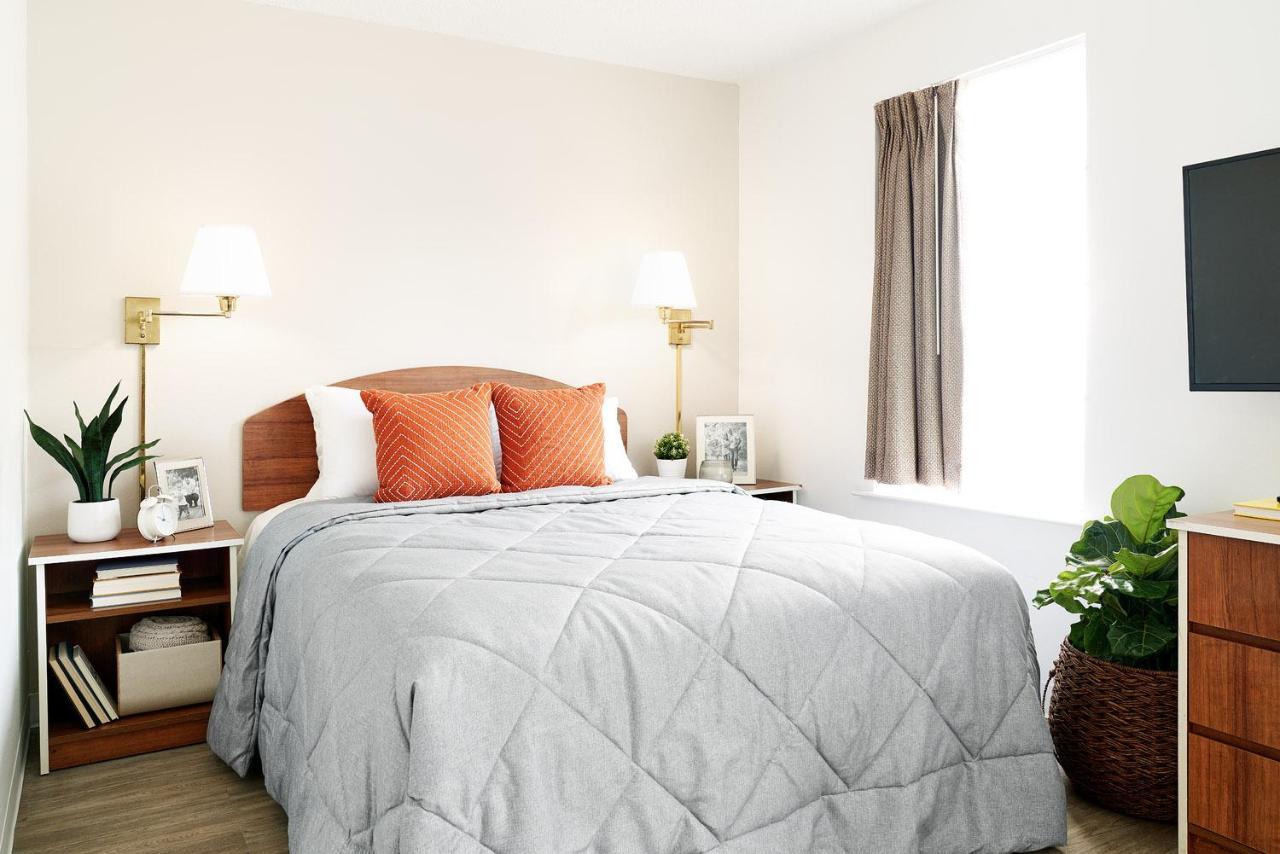 Intown Suites Extended Stay Arlington Tx - Oak Village Экстерьер фото