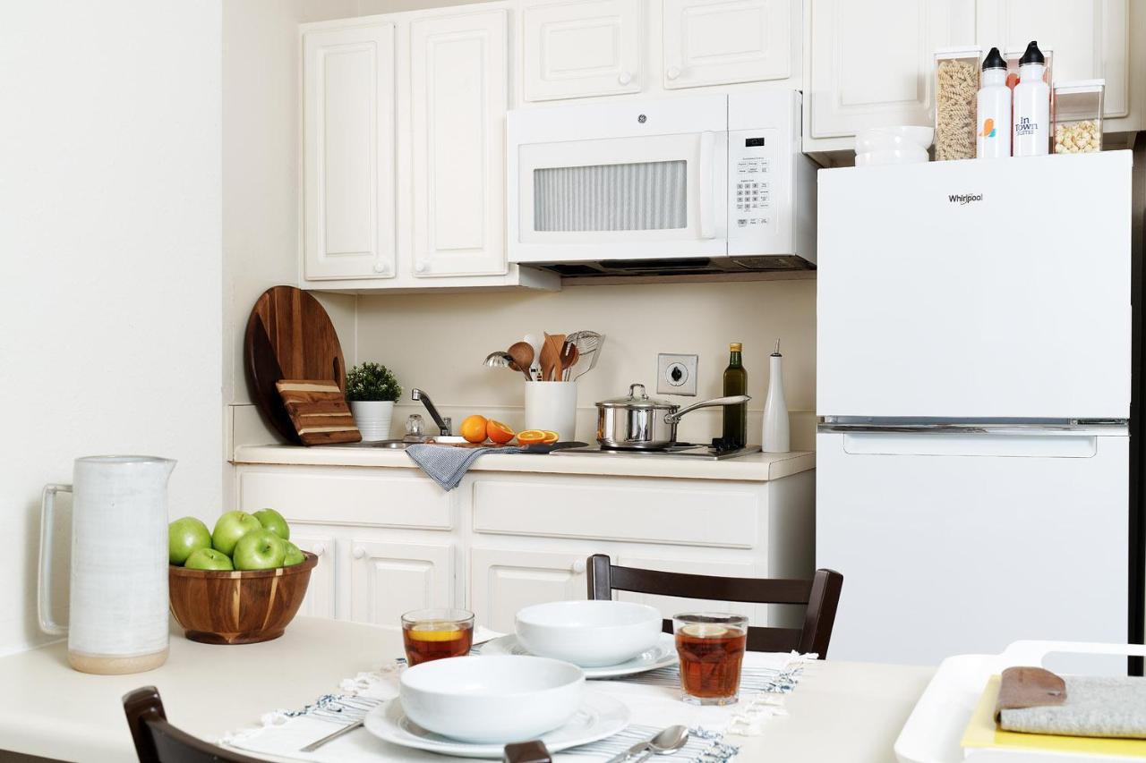 Intown Suites Extended Stay Arlington Tx - Oak Village Экстерьер фото